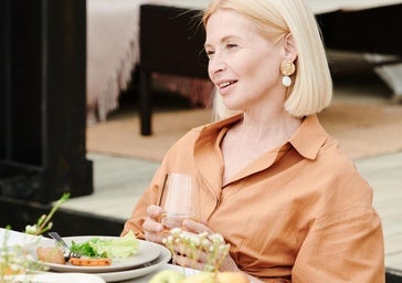 Mar Serrano, experta en longevidad: “No basta con comer suficientes proteínas al día, hay que dividirlas en cuatro comidas”